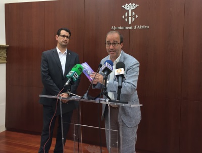 La Universitat de València llega a Alzira con el programa ‘UNISOCIETAT’ IMG 1391 1