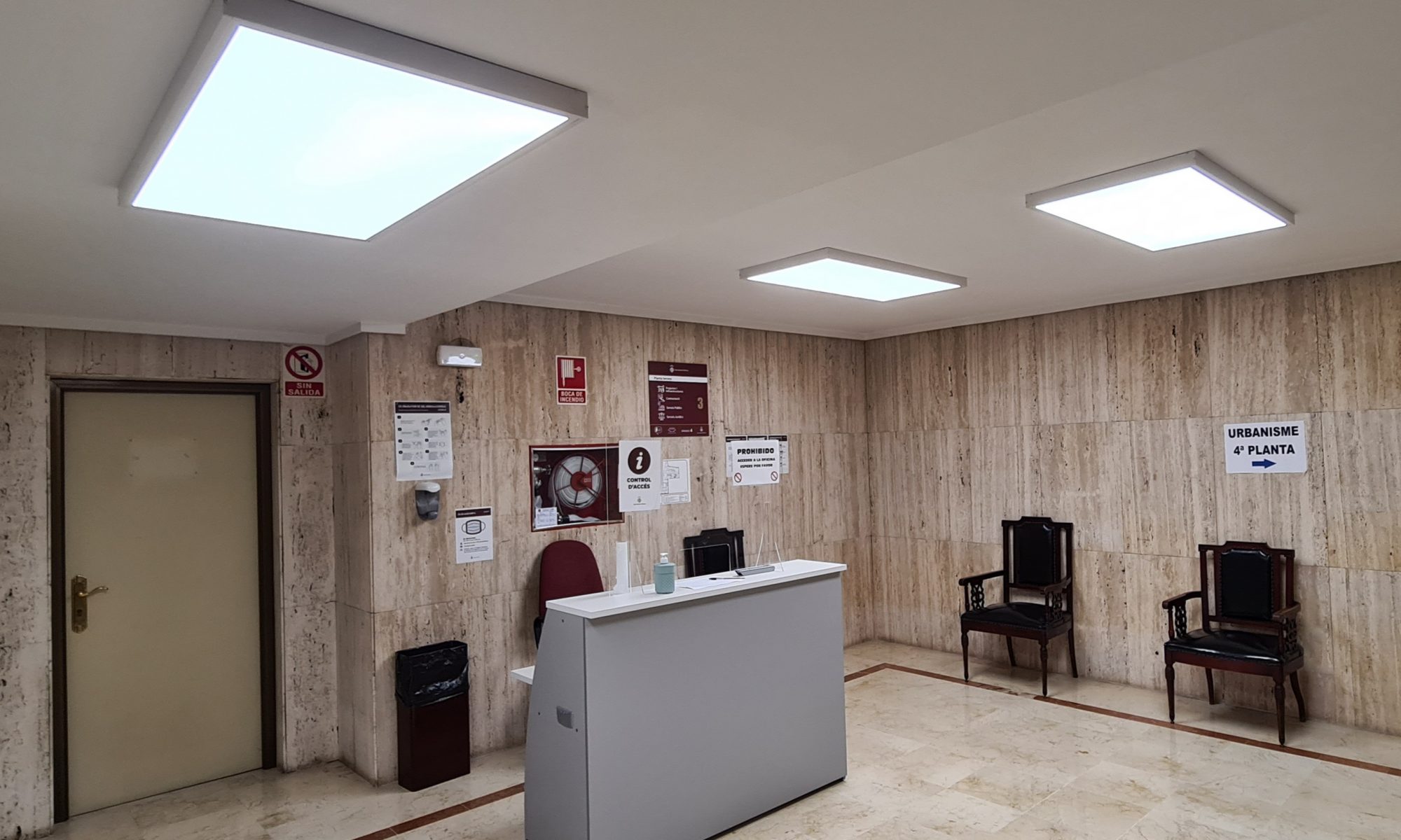 il.luminació dependències municipals