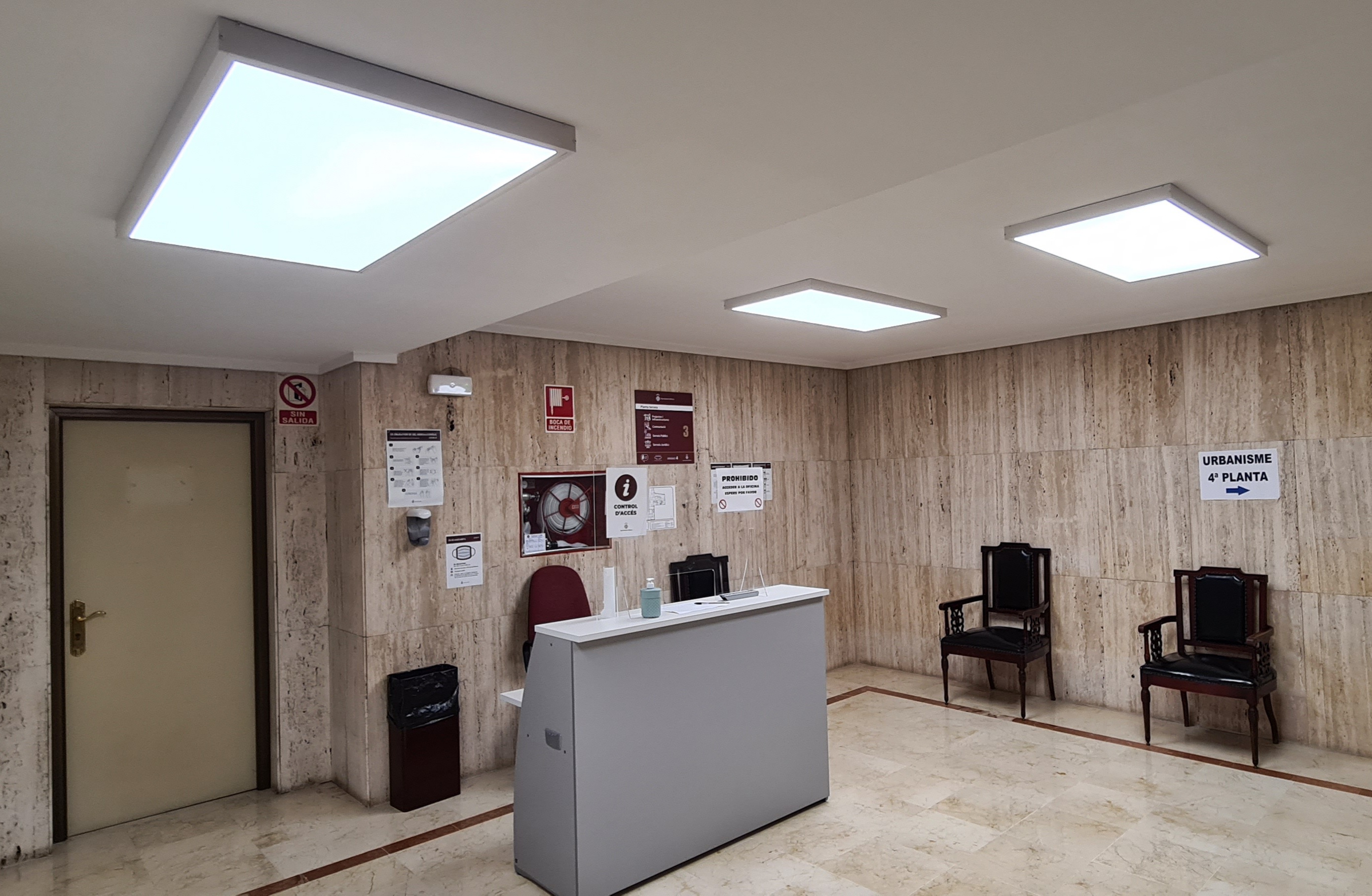 il.luminació dependències municipals