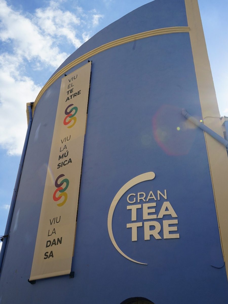 Alzira dona caràcter solidari a la gala del centenari del Gran Teatre i recaptarà donatius per als damnificats de La Palma